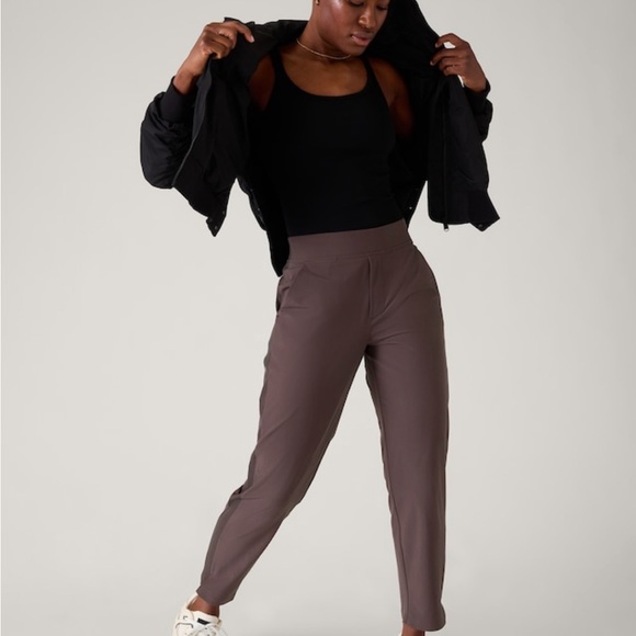 Athleta Brooklyn Ankle pants NWT sz 8 shale - Picture 2 of 10